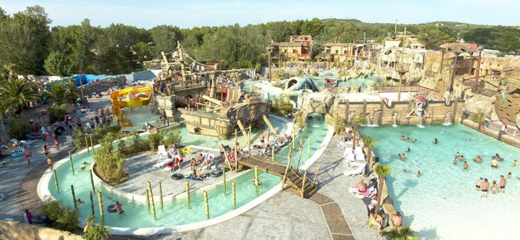 Mobilhome Dans Camping Les Sables D'Or Агде Екстериор снимка